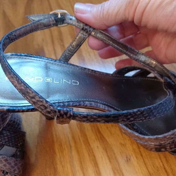 Bandolino Strappy Brown/Black Faux Snakeskin Open Toe 3.5" Heels size 6.5 M - Picture 9 of 11